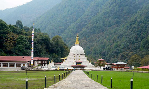 Chorten Kora Festival in Trashi Yangtse