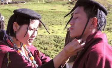 Couple trying the dress in Merak Sakteng Trek
