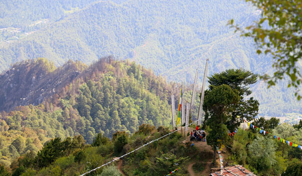 Hike the most popular Bumdra Hike from sangaycholing monastery.