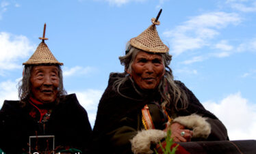 Elders in Laya