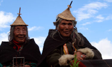 Layap people on the way to Gangjula trekking trails