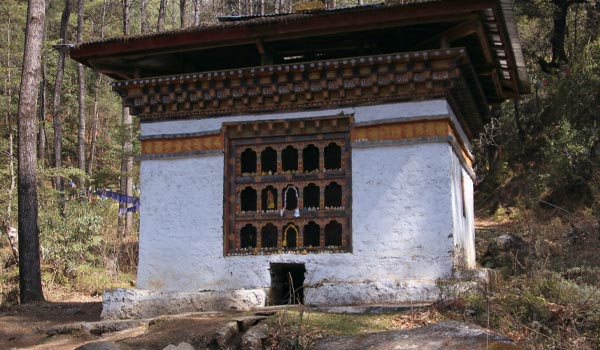 Water wheel enroute Taktshang