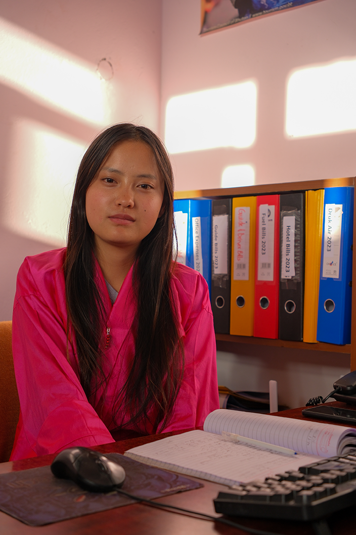 Local Expertise in the Group