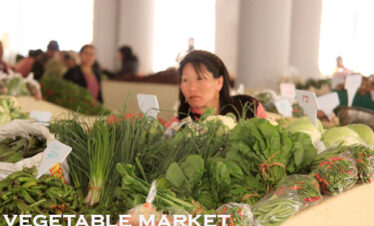 Visit Thimphu weekend market