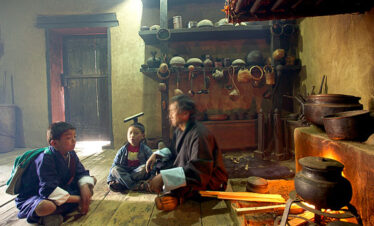 Travelers can visits Traditional Bhutanese kitchen for the experience during 7days Bhutan Holiday Tour.
