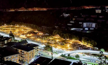 On 5 Days Bhutan Tour visit chanyul park at evening for night views.