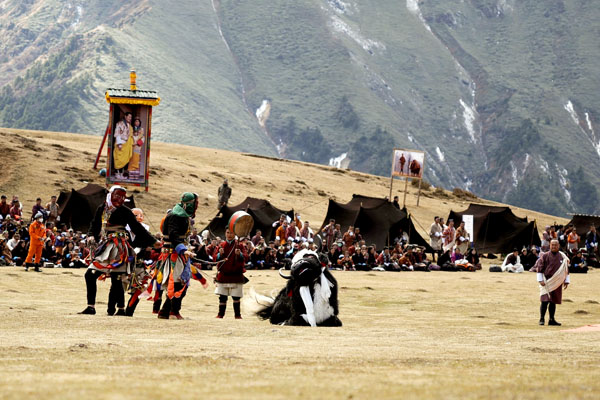 Ashilham Mask Dance at Royal Highlander Festival
