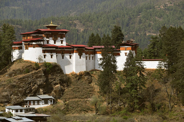 Rebuild Drugyal Dzong