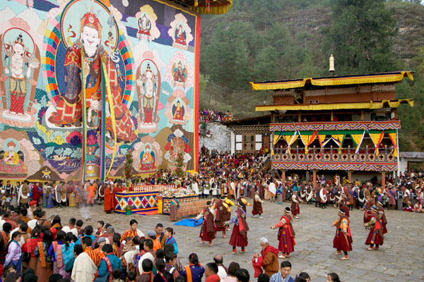 Thongdrel during Festival