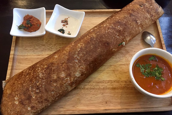 Dosa with chutney