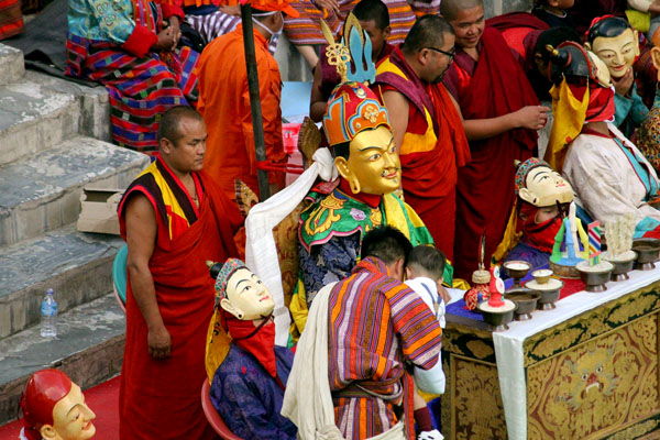 8 Manifestation mask dance of Guru Rinpoche