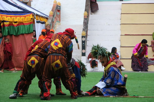 Mask dances at Festival